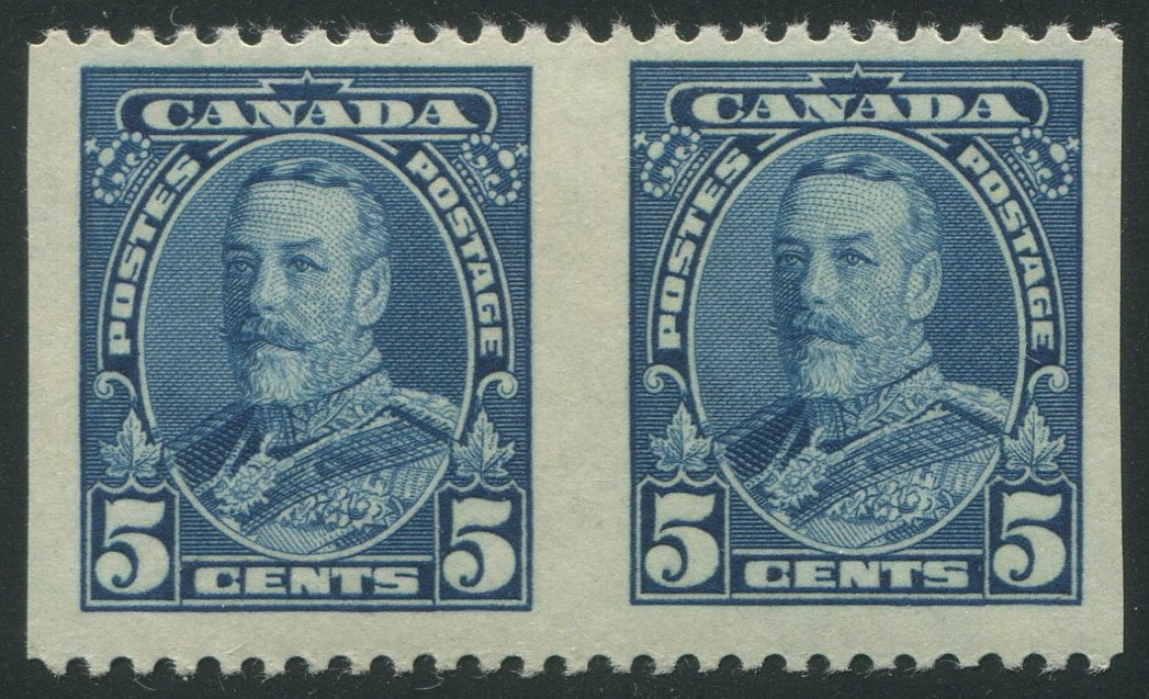 0221CA2308 - Canada #221a - Horizontal Pair, Imperf Vertically
