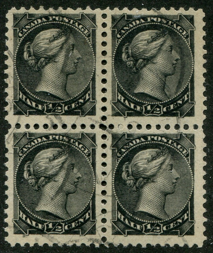 0034CA2610 - Canada #34 Block of 4