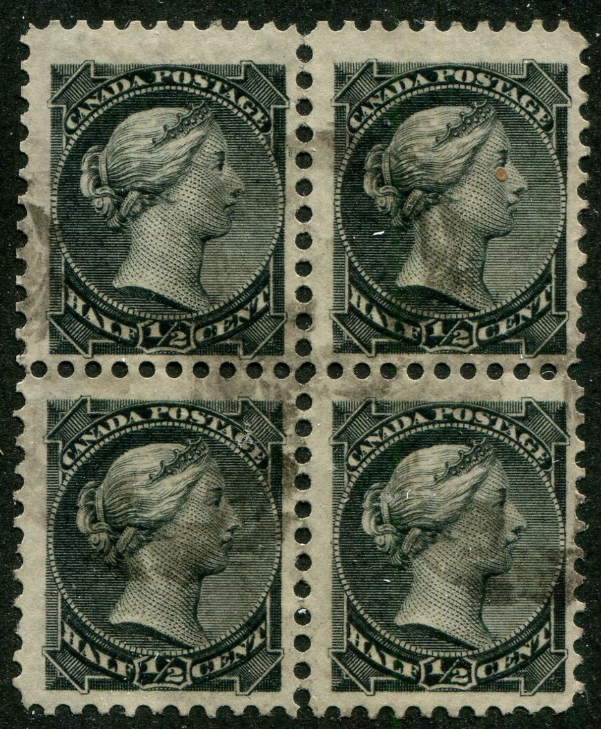 0034CA2610 - Canada #34 Block of 4
