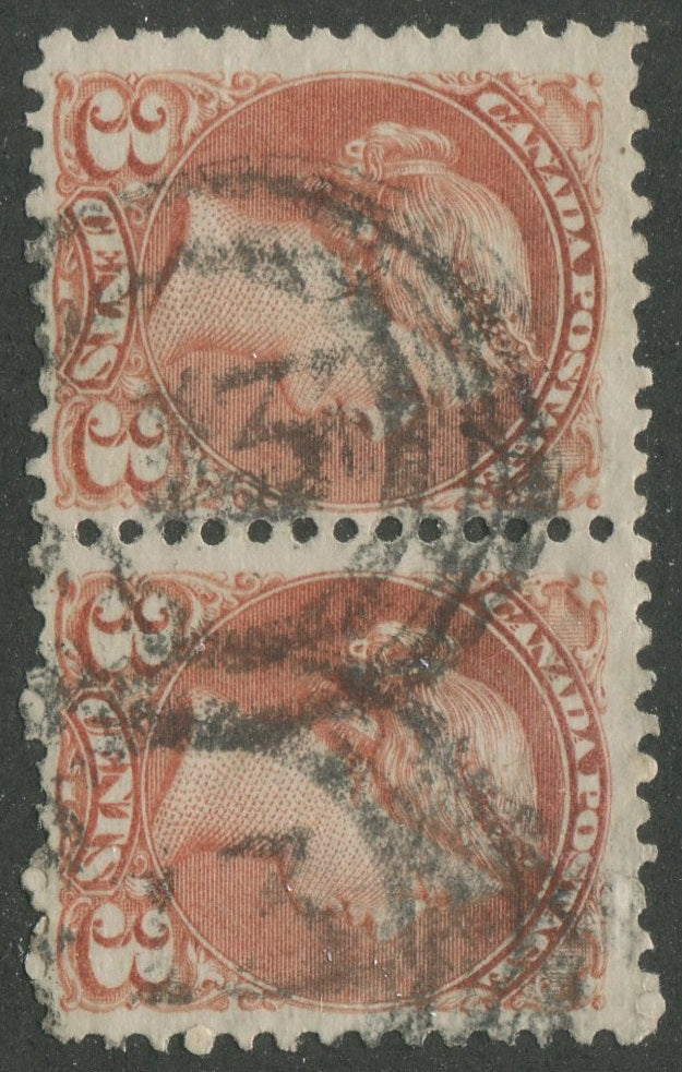 0037CA2311 - Canada #37 Pair, 2-Ring Numeral Cancel &#39;13&#39;