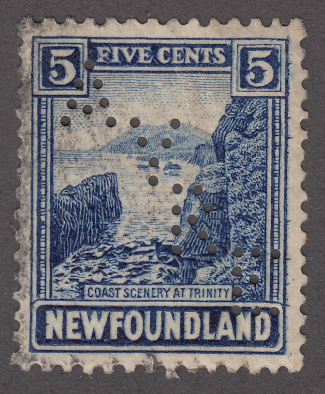 0135NF1801 - Newfoundland #135 - Used, Kiss Print