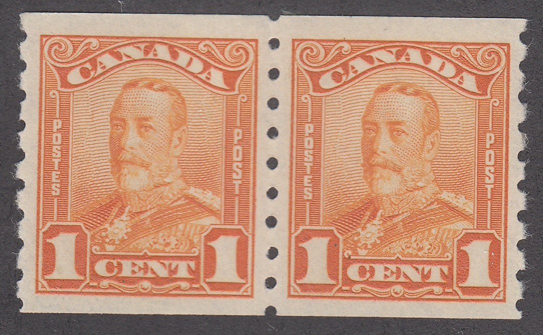 0160CA1801 - Canada #160 Mint Pair