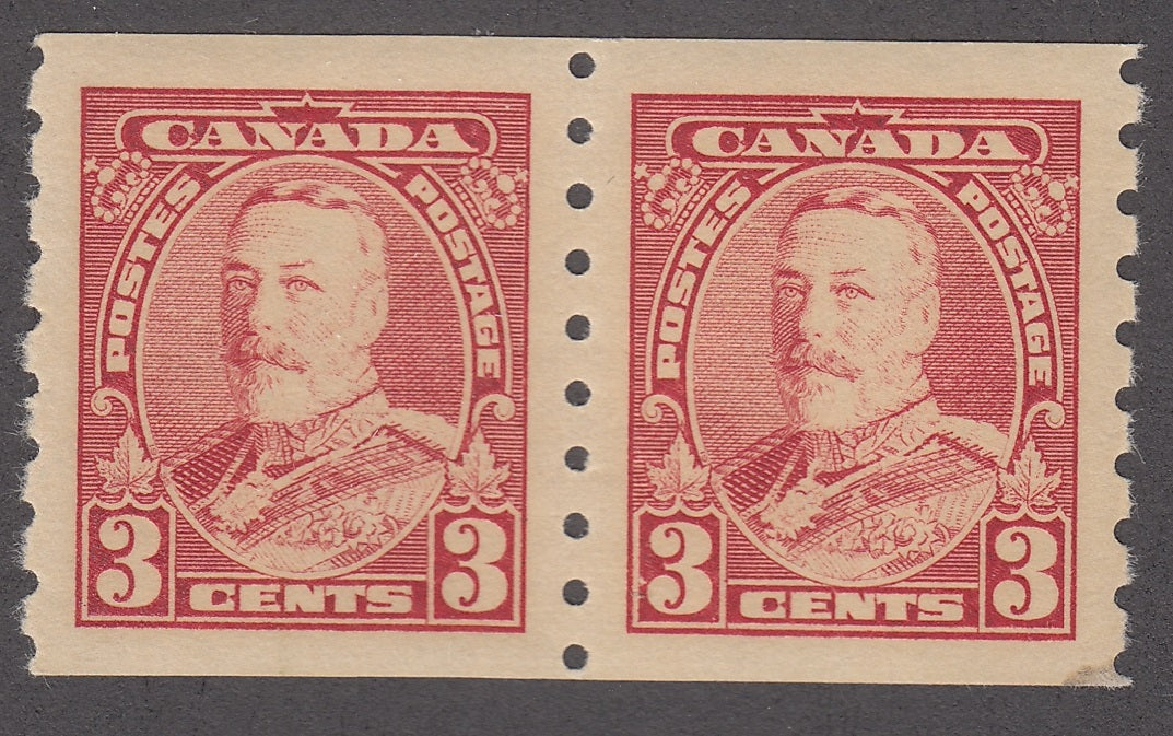 0230CA1801 - Canada #230 Mint Pair