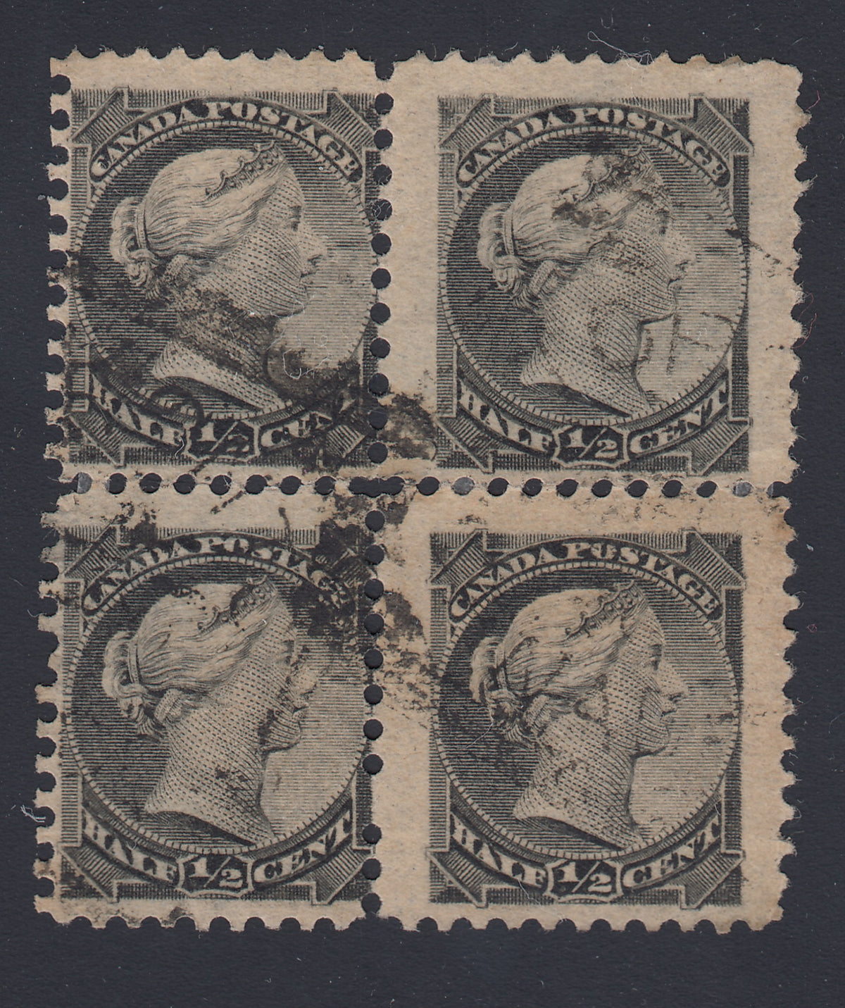 0034CA1712 - Canada #34 - Used Block of 4, Re-Entries