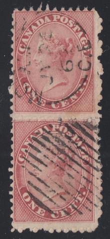 0014CA2205 - Canada #14ii, Vertical Pair