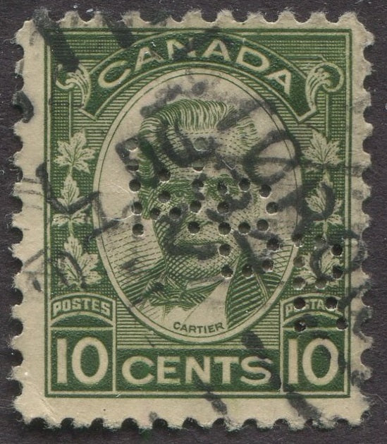 0190CA2301 - Canada #190 Perfin