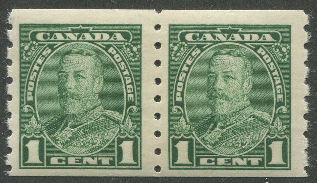 0228CA2212 - Canada #228 Pair