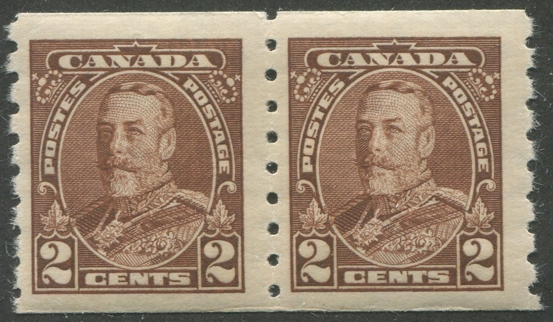 0229CA2212 - Canada #229 Pair