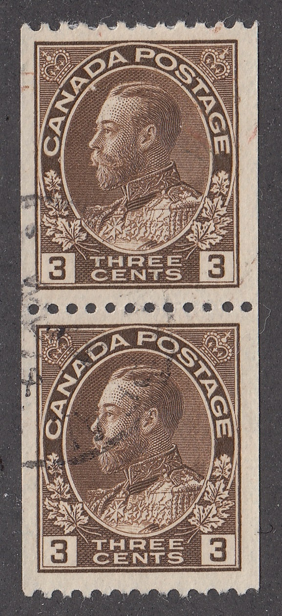 0134CA2105 - Canada #134 - Pair