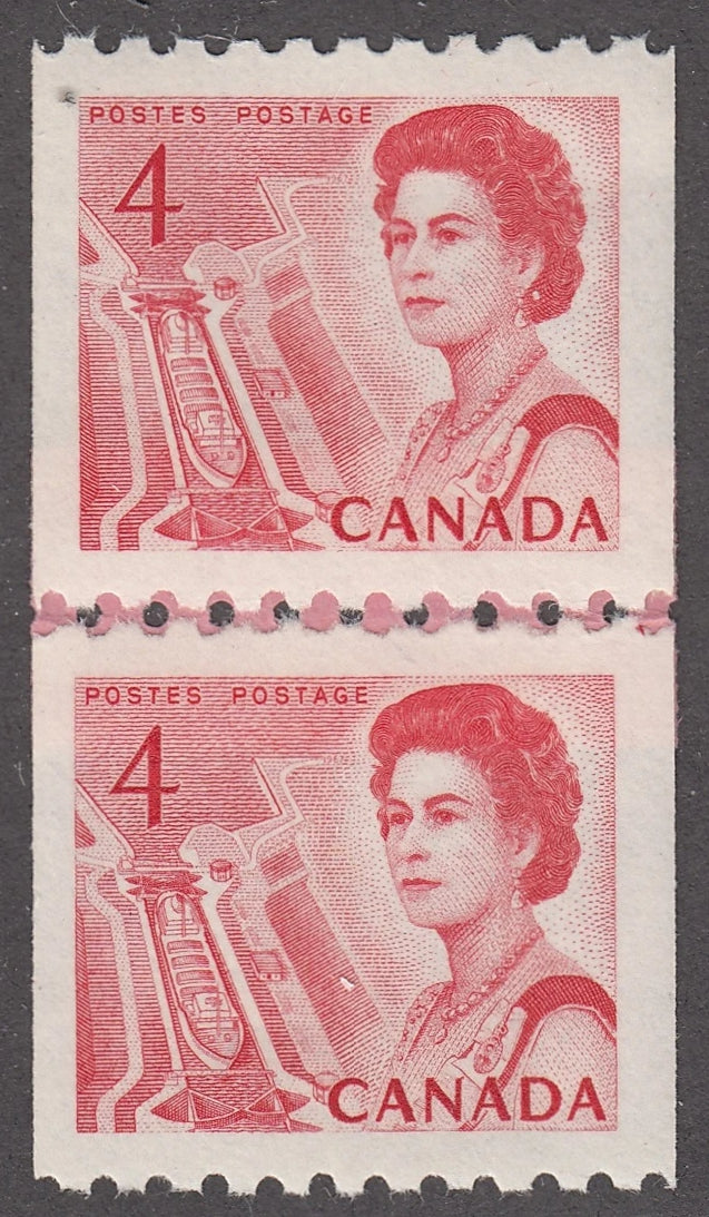 0467CA2102 - Canada #467 Mint Pair - Post Office Repair