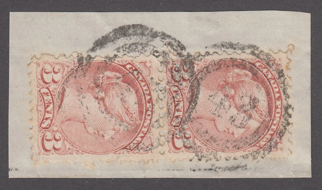 0037CA2012 - Canada #37b Pair On Piece, 2 Ring Numeral Cancel &#39;43&#39;