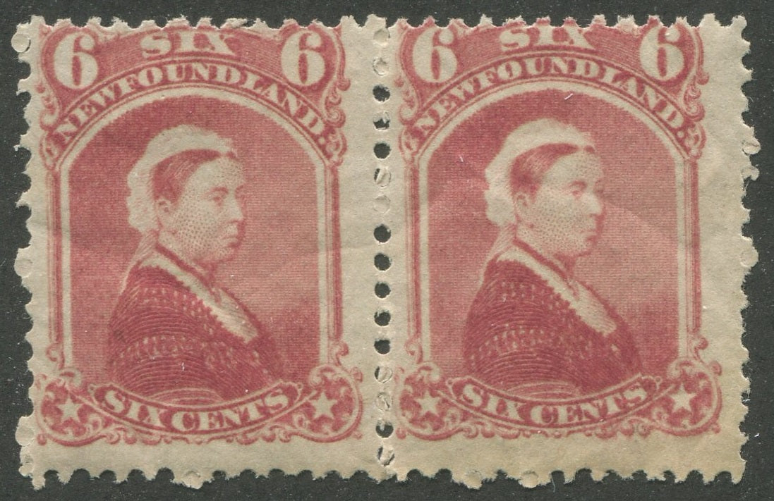 0035NF2209 - Newfoundland #35 - Mint Pair
